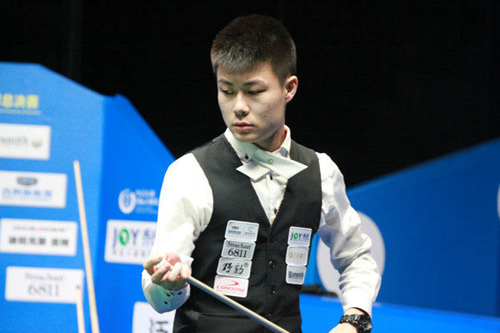 使得他很难 使得他很难